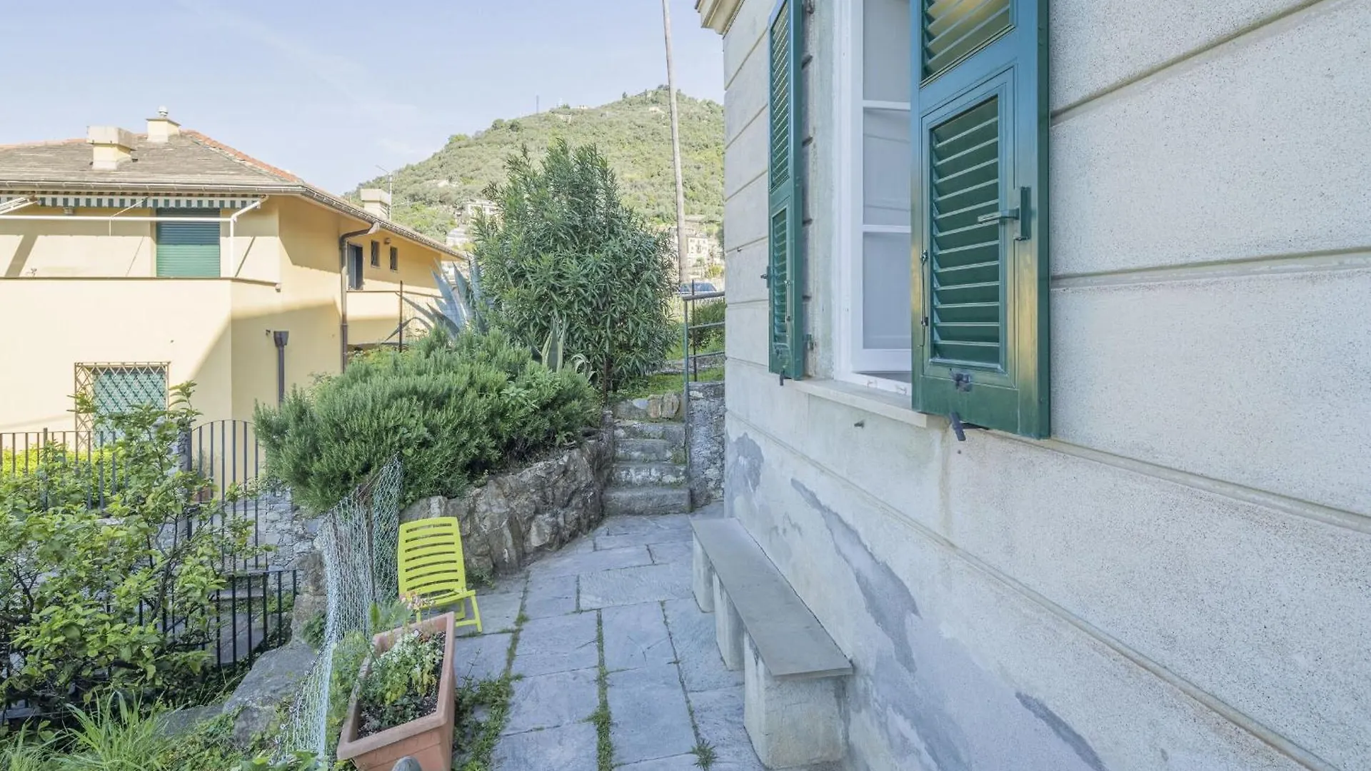 Central Cozy Nest With Parking, Bogliasco 0*,  Italy
