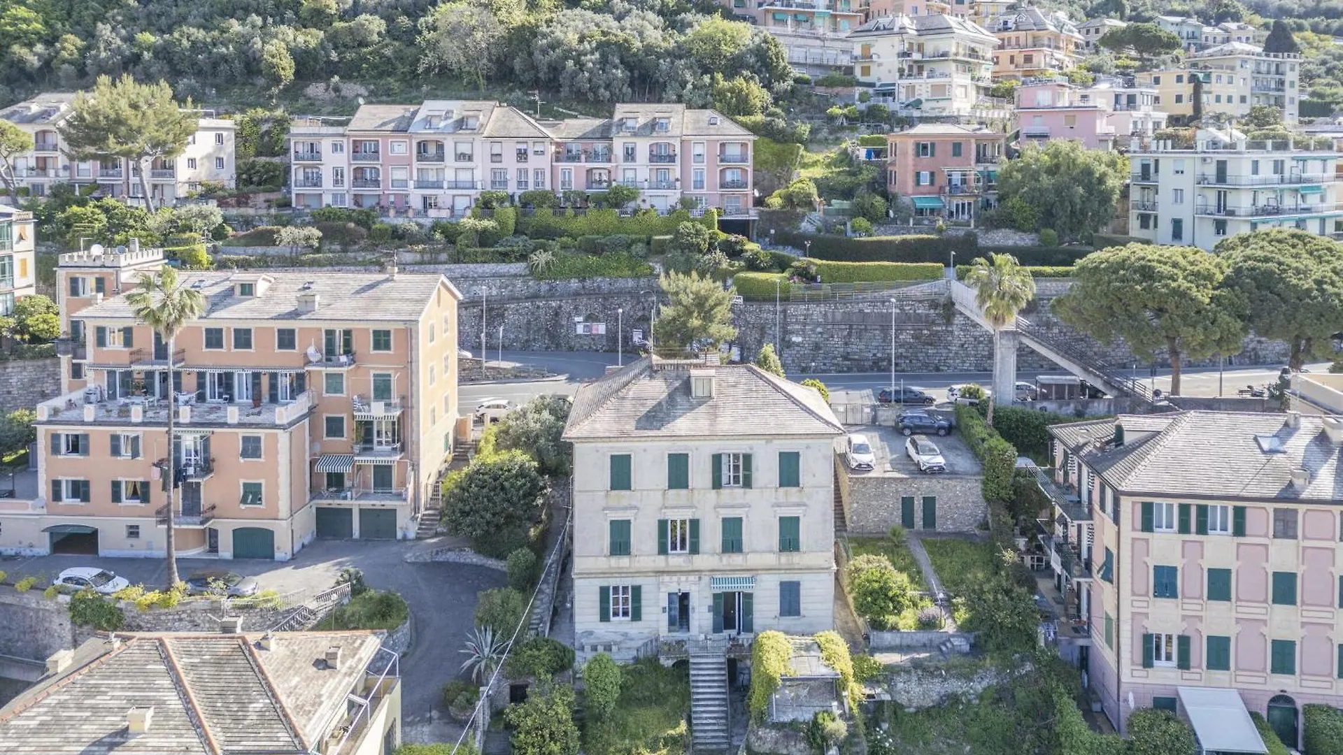 Central Cozy Nest With Parking, Bogliasco Apartment
